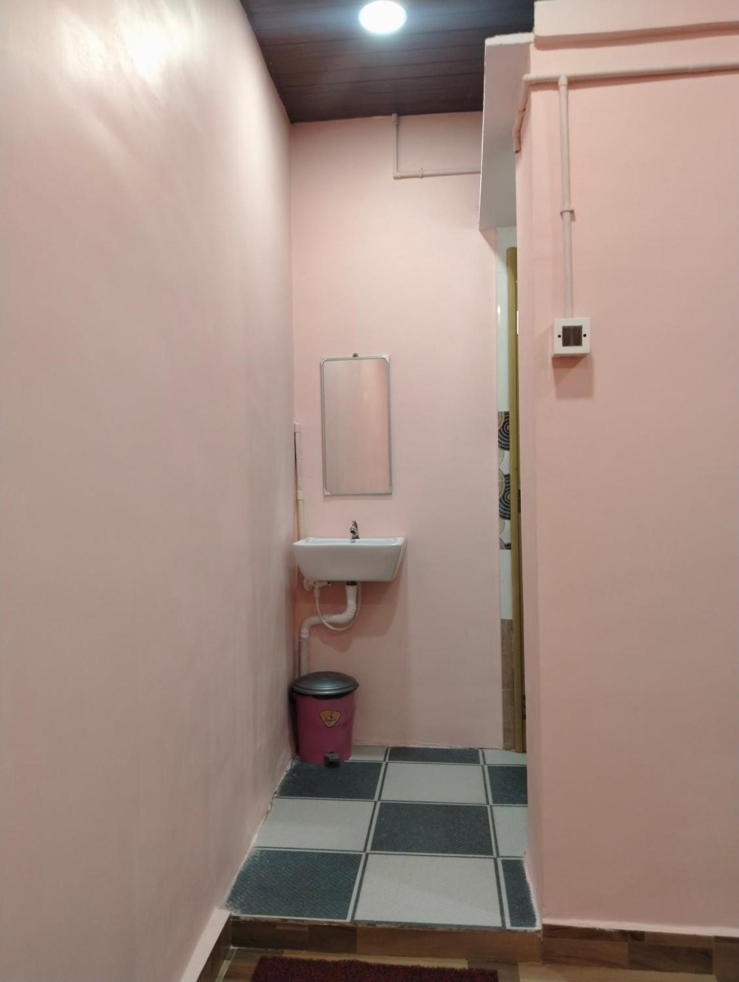Funky Monkey Home Stay 함피 외부 사진